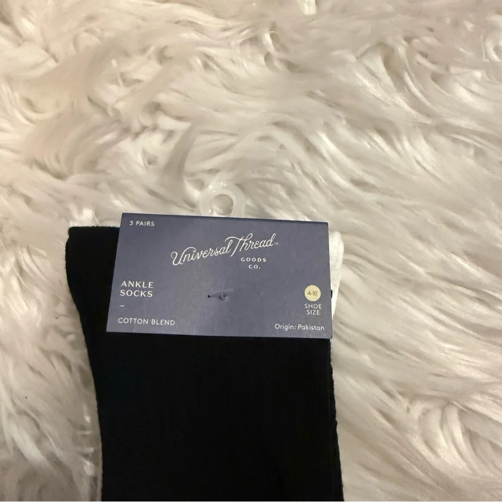 Universal Thread Womens Ankle Socks 3 Pair‎ Cotton Blend Size 4-10 NEW